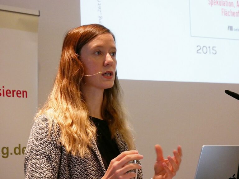 Elena Boerman - KIT Karlsruhe